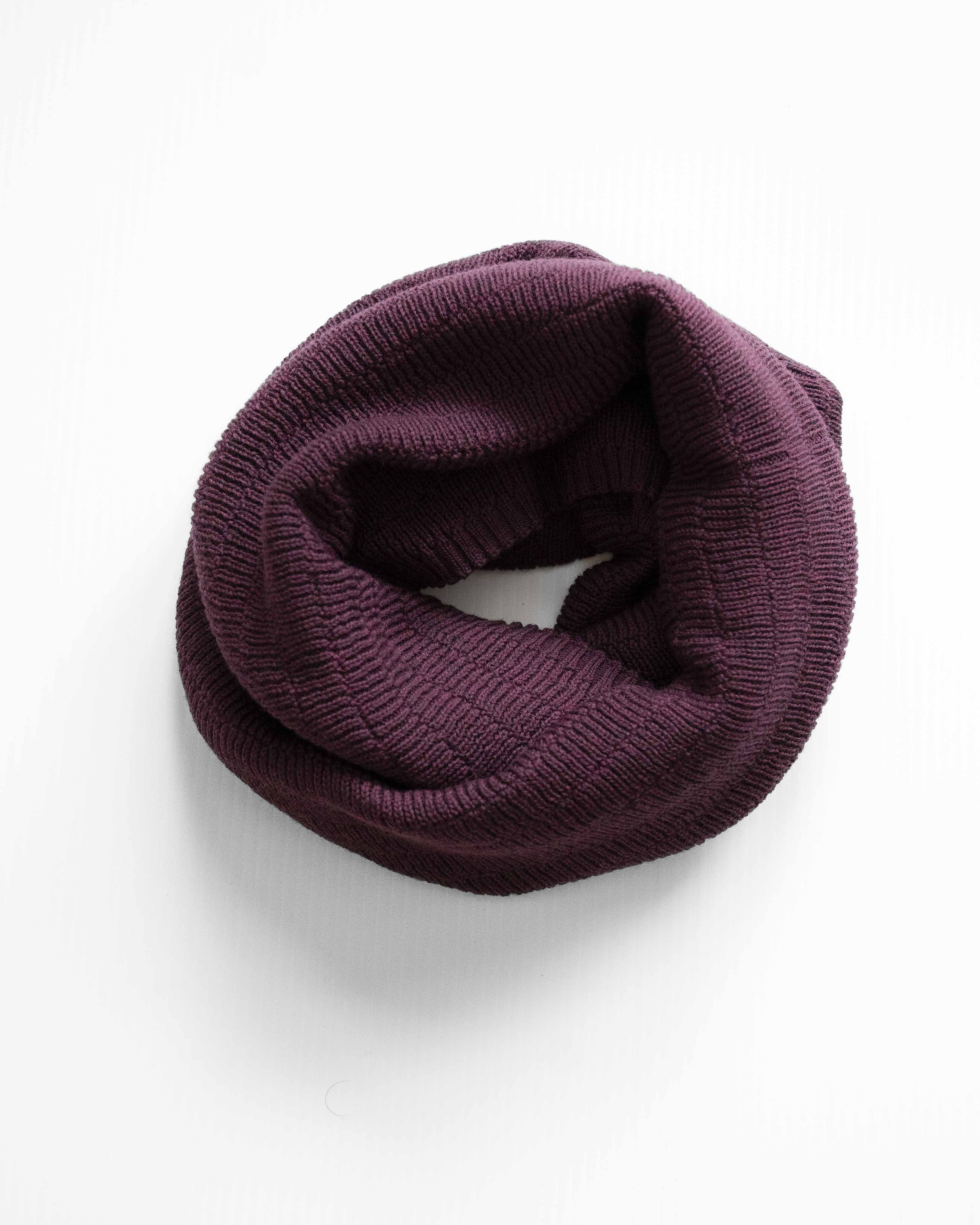 Circle merino scarf