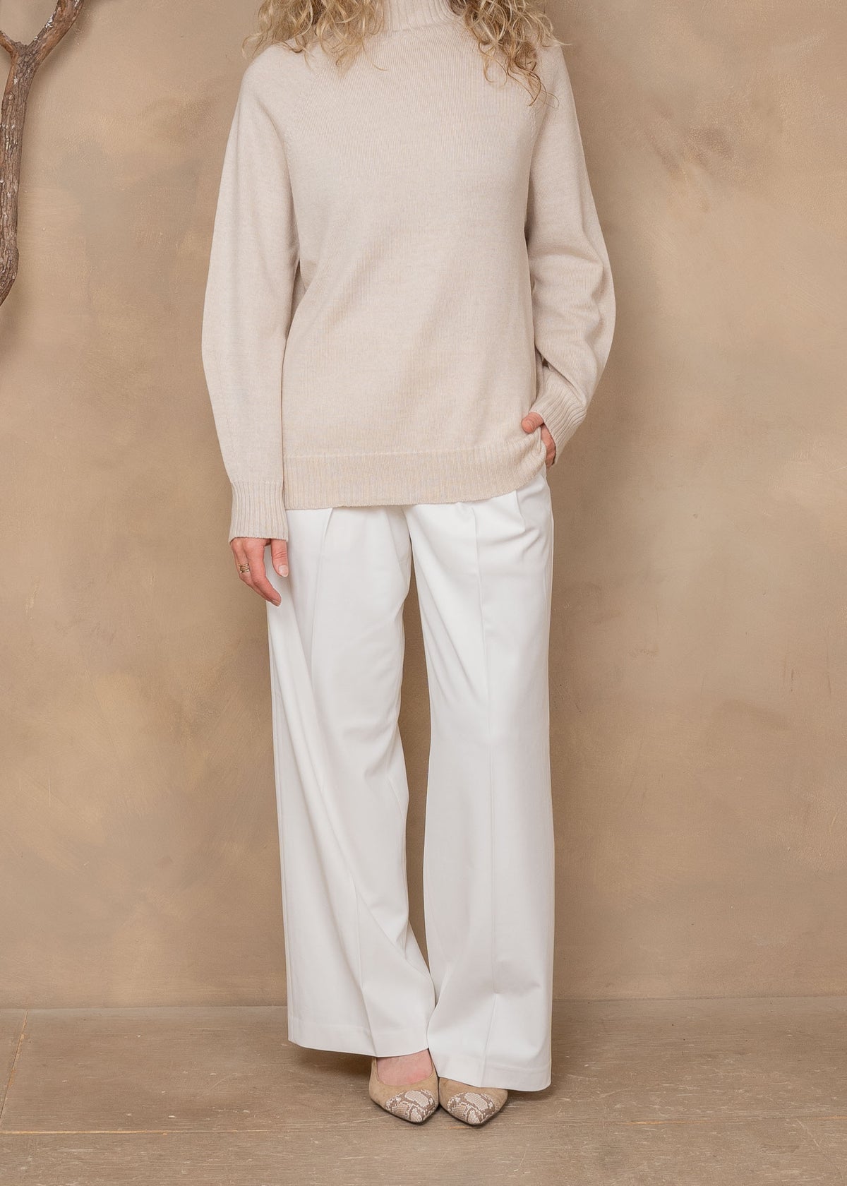 Freya Extra-Fine Merino Wool Relaxed-Fit Crewneck Sweater
